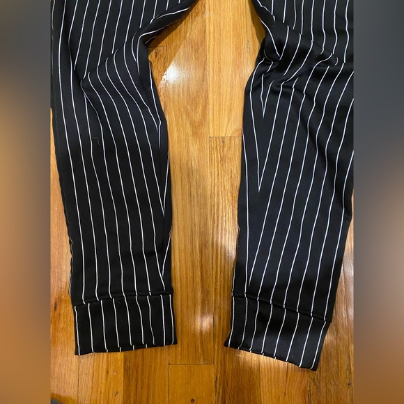 Missguided Madison beer 2 piece matching crop top lace up set joggers pinstripe - Picture 10 of 14